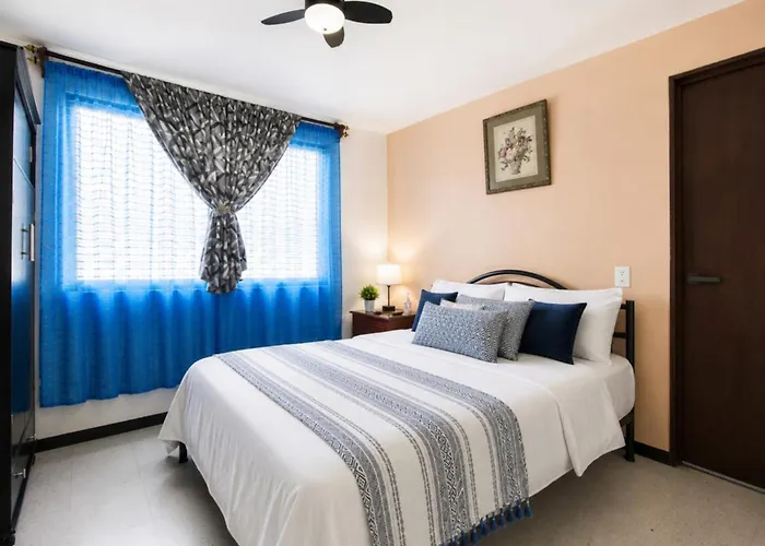 Bedroom At 5 Min Airport T1 & T2 *
